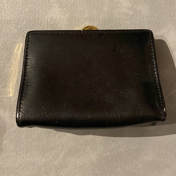 Black Leather Ferragamo Coin Purse - Picture 4 of 10
